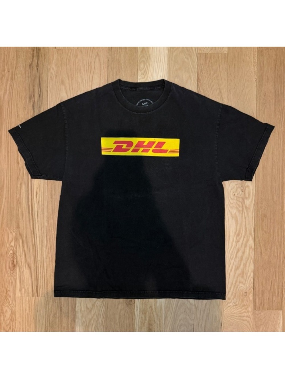anti social social club x dhl black graphic t-shirt size xl